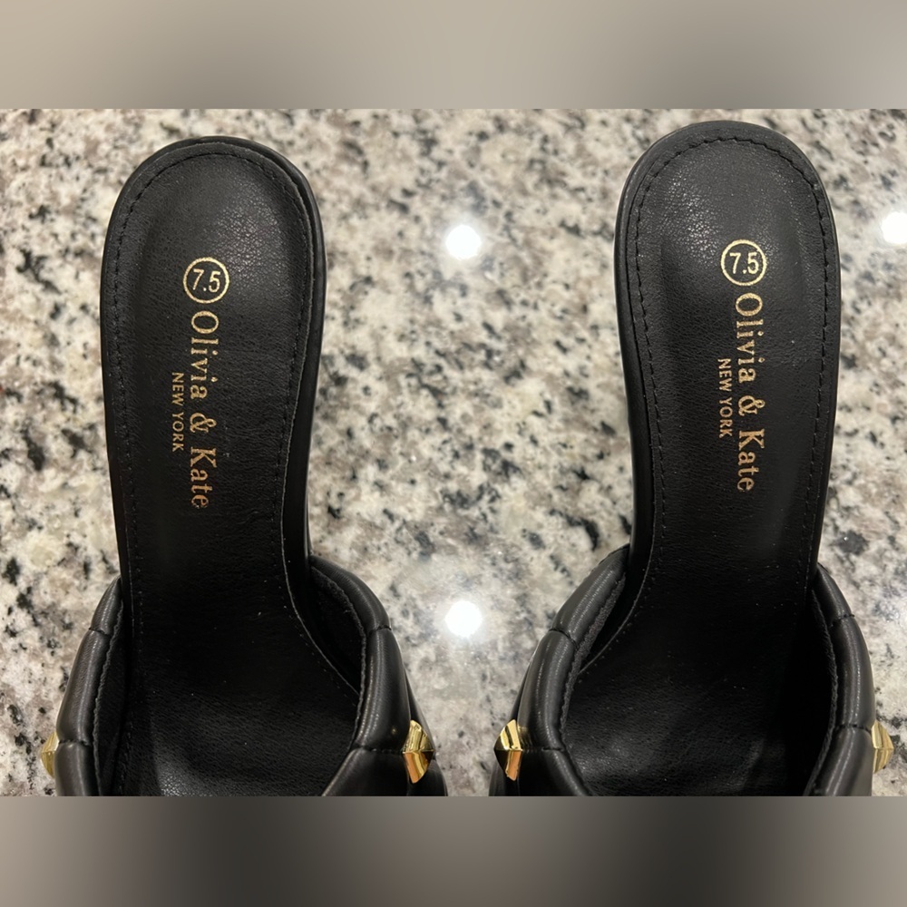 Elegant Black and Gold Heels with Studded Design size 7.5 - Picture 5 of 6